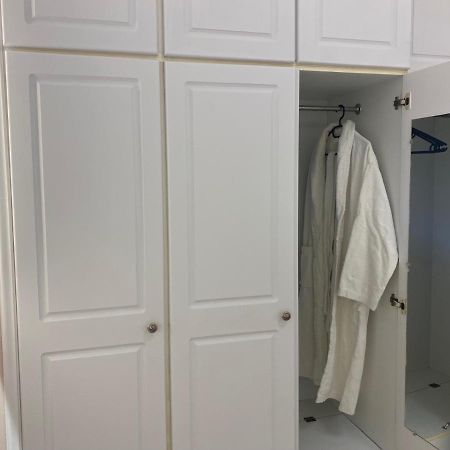 Comfortable Apartment Near To Metro Aten Exteriör bild