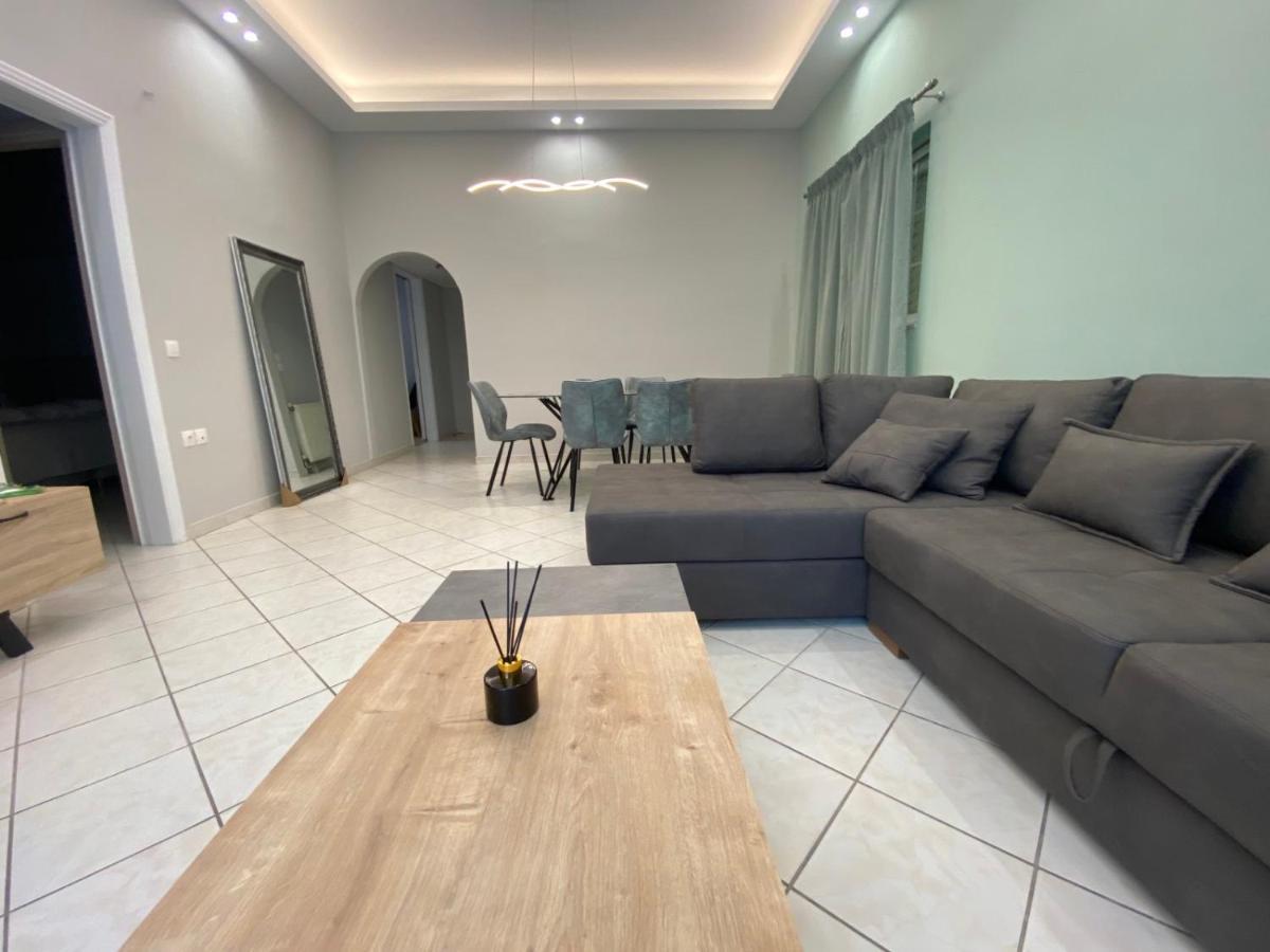 Comfortable Apartment Near To Metro Aten Exteriör bild